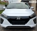 Білий Хендай Ioniq, об'ємом двигуна 0 л та пробігом 154 тис. км за 12999 $, фото 5 на Automoto.ua