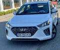 Белый Хендай Ioniq, объемом двигателя 1.58 л и пробегом 91 тыс. км за 17900 $, фото 2 на Automoto.ua