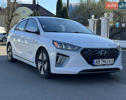 Белый Хендай Ioniq, объемом двигателя 1.58 л и пробегом 91 тыс. км за 17900 $, фото 13 на Automoto.ua