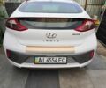 Белый Хендай Ioniq, объемом двигателя 1 л и пробегом 260 тыс. км за 12236 $, фото 7 на Automoto.ua
