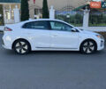 Белый Хендай Ioniq, объемом двигателя 1.58 л и пробегом 91 тыс. км за 17900 $, фото 10 на Automoto.ua