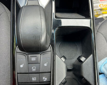 Білий Хендай Ioniq, об'ємом двигуна 1 л та пробігом 121 тис. км за 14100 $, фото 7 на Automoto.ua