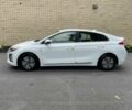 Белый Хендай Ioniq, объемом двигателя 1.6 л и пробегом 36 тыс. км за 9450 $, фото 2 на Automoto.ua