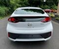 Белый Хендай Ioniq, объемом двигателя 1.6 л и пробегом 36 тыс. км за 9450 $, фото 4 на Automoto.ua