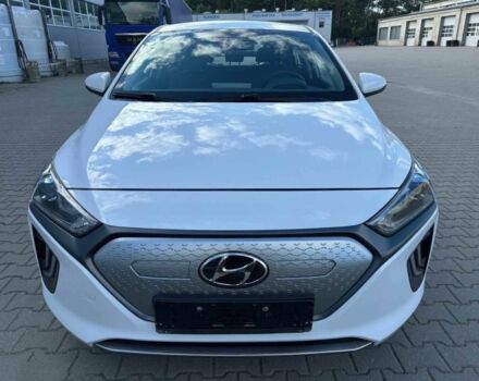 Белый Хендай Ioniq, объемом двигателя 0 л и пробегом 45 тыс. км за 12000 $, фото 1 на Automoto.ua