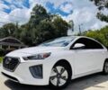 Белый Хендай Ioniq, объемом двигателя 1.6 л и пробегом 22 тыс. км за 30000 $, фото 1 на Automoto.ua