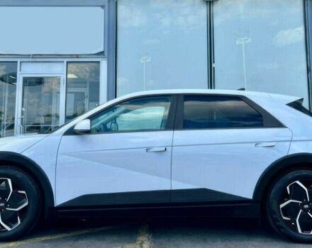Белый Хендай Ioniq, объемом двигателя 0 л и пробегом 24 тыс. км за 8300 $, фото 5 на Automoto.ua
