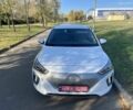 Белый Хендай Ioniq, объемом двигателя 0 л и пробегом 118 тыс. км за 12999 $, фото 4 на Automoto.ua
