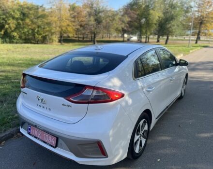 Белый Хендай Ioniq, объемом двигателя 0 л и пробегом 118 тыс. км за 12999 $, фото 6 на Automoto.ua