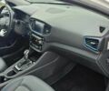 Белый Хендай Ioniq, объемом двигателя 0 л и пробегом 50 тыс. км за 9900 $, фото 8 на Automoto.ua