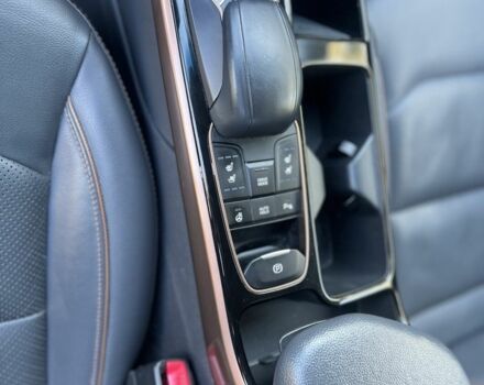 Белый Хендай Ioniq, объемом двигателя 0 л и пробегом 118 тыс. км за 12999 $, фото 2 на Automoto.ua