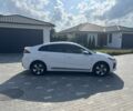 Білий Хендай Ioniq, об'ємом двигуна 0 л та пробігом 61 тис. км за 15900 $, фото 7 на Automoto.ua
