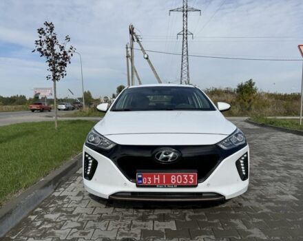 Белый Хендай Ioniq, объемом двигателя 0 л и пробегом 120 тыс. км за 12999 $, фото 3 на Automoto.ua