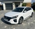 Білий Хендай Ioniq, об'ємом двигуна 0 л та пробігом 61 тис. км за 15900 $, фото 1 на Automoto.ua