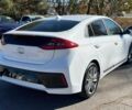 Белый Хендай Ioniq, объемом двигателя 1.6 л и пробегом 66 тыс. км за 292 $, фото 7 на Automoto.ua