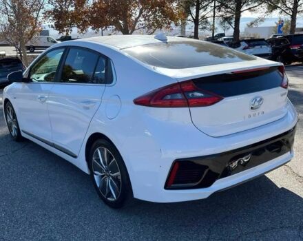 Белый Хендай Ioniq, объемом двигателя 1.6 л и пробегом 66 тыс. км за 292 $, фото 5 на Automoto.ua