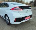 Белый Хендай Ioniq, объемом двигателя 0 л и пробегом 103 тыс. км за 14750 $, фото 3 на Automoto.ua