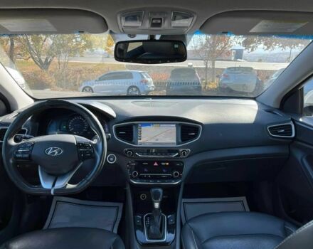 Белый Хендай Ioniq, объемом двигателя 1.6 л и пробегом 66 тыс. км за 292 $, фото 13 на Automoto.ua