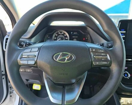 Білий Хендай Ioniq, об'ємом двигуна 0 л та пробігом 38 тис. км за 13900 $, фото 9 на Automoto.ua