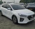 Белый Хендай Ioniq, объемом двигателя 1.6 л и пробегом 42 тыс. км за 16600 $, фото 1 на Automoto.ua