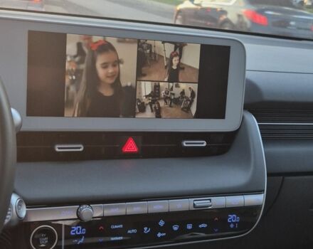 Белый Хендай Ioniq, объемом двигателя 0 л и пробегом 62 тыс. км за 24500 $, фото 3 на Automoto.ua