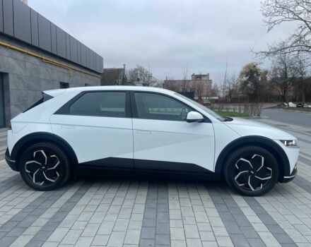 Белый Хендай Ioniq, объемом двигателя 0 л и пробегом 82 тыс. км за 22902 $, фото 2 на Automoto.ua