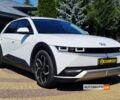 Белый Хендай Ioniq, объемом двигателя 73 л и пробегом 55 тыс. км за 31600 $, фото 1 на Automoto.ua
