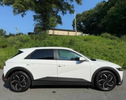 Белый Хендай Ioniq, объемом двигателя 0 л и пробегом 10 тыс. км за 14000 $, фото 2 на Automoto.ua