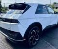 Белый Хендай Ioniq, объемом двигателя 0 л и пробегом 22 тыс. км за 14900 $, фото 5 на Automoto.ua