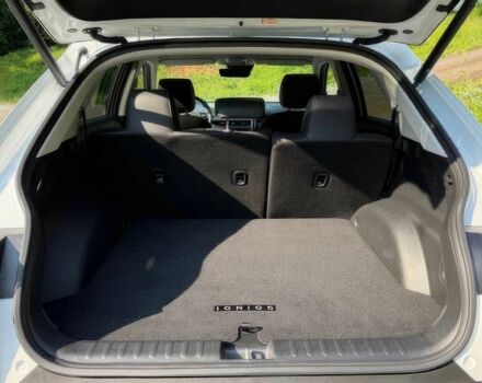 Белый Хендай Ioniq, объемом двигателя 0 л и пробегом 10 тыс. км за 14000 $, фото 11 на Automoto.ua