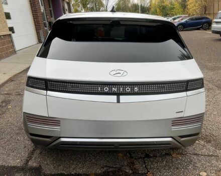 Белый Хендай Ioniq, объемом двигателя 0 л и пробегом 18 тыс. км за 16000 $, фото 3 на Automoto.ua