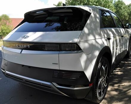 Белый Хендай Ioniq, объемом двигателя 0 л и пробегом 28 тыс. км за 15500 $, фото 3 на Automoto.ua