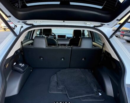 Белый Хендай Ioniq, объемом двигателя 0 л и пробегом 16 тыс. км за 15500 $, фото 12 на Automoto.ua