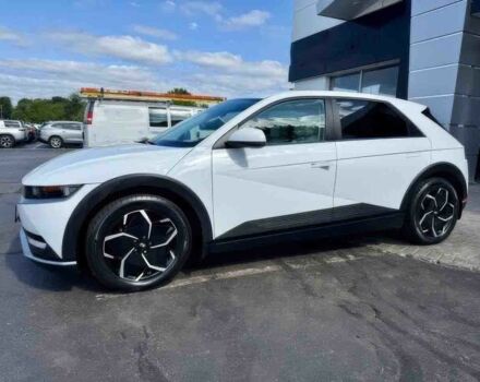 Белый Хендай Ioniq, объемом двигателя 0 л и пробегом 22 тыс. км за 14900 $, фото 2 на Automoto.ua