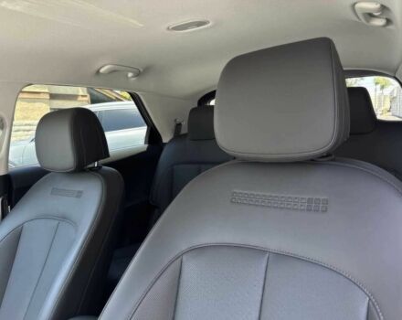 Белый Хендай Ioniq, объемом двигателя 0 л и пробегом 6 тыс. км за 19000 $, фото 7 на Automoto.ua