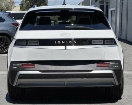 Белый Хендай Ioniq, объемом двигателя 0 л и пробегом 6 тыс. км за 19000 $, фото 3 на Automoto.ua