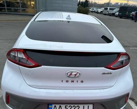 Білий Хендай Ioniq, об'ємом двигуна 0 л та пробігом 147 тис. км за 17000 $, фото 3 на Automoto.ua