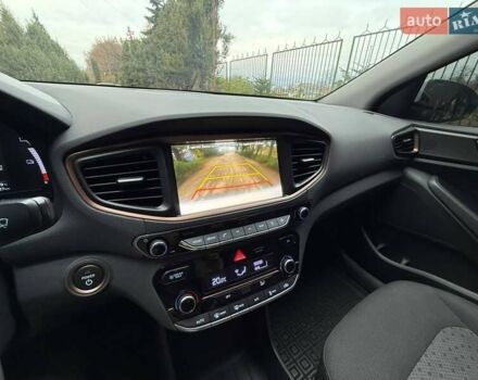 Білий Хендай Ioniq, об'ємом двигуна 0 л та пробігом 89 тис. км за 16500 $, фото 13 на Automoto.ua