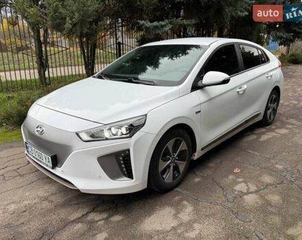 Білий Хендай Ioniq, об'ємом двигуна 0 л та пробігом 89 тис. км за 16500 $, фото 1 на Automoto.ua