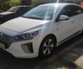 Белый Хендай Ioniq, объемом двигателя 0 л и пробегом 124 тыс. км за 15000 $, фото 1 на Automoto.ua