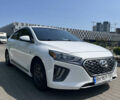 Білий Хендай Ioniq, об'ємом двигуна 1.58 л та пробігом 93 тис. км за 17499 $, фото 1 на Automoto.ua