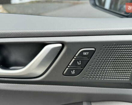 Белый Хендай Ioniq, объемом двигателя 0 л и пробегом 130 тыс. км за 15500 $, фото 11 на Automoto.ua