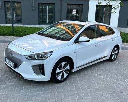 Белый Хендай Ioniq, объемом двигателя 0 л и пробегом 62 тыс. км за 14100 $, фото 11 на Automoto.ua