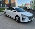 Белый Хендай Ioniq, объемом двигателя 0 л и пробегом 62 тыс. км за 14100 $, фото 8 на Automoto.ua