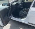 Белый Хендай Ioniq, объемом двигателя 0 л и пробегом 124 тыс. км за 15000 $, фото 13 на Automoto.ua