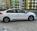 Белый Хендай Ioniq, объемом двигателя 0 л и пробегом 62 тыс. км за 14100 $, фото 15 на Automoto.ua