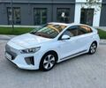 Белый Хендай Ioniq, объемом двигателя 0 л и пробегом 62 тыс. км за 14100 $, фото 12 на Automoto.ua