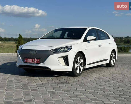 Білий Хендай Ioniq, об'ємом двигуна 0 л та пробігом 97 тис. км за 10250 $, фото 2 на Automoto.ua
