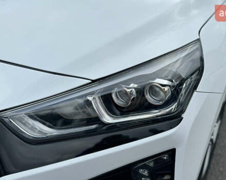 Белый Хендай Ioniq, объемом двигателя 0 л и пробегом 130 тыс. км за 15500 $, фото 26 на Automoto.ua