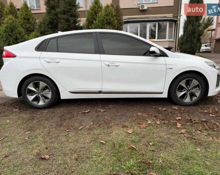 Білий Хендай Ioniq, об'ємом двигуна 0 л та пробігом 89 тис. км за 16500 $, фото 18 на Automoto.ua
